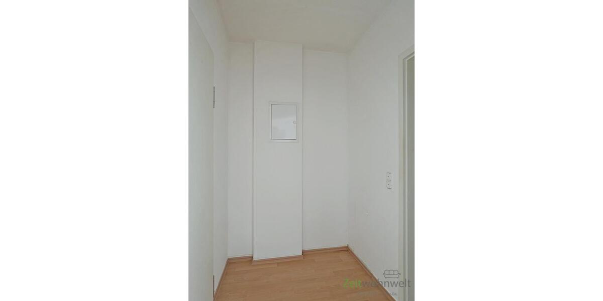 (12536_17) MGN: kleine 1-Raum-Wohnung mit Dusche und Balkon im Hochparterre, Kabel-TV und Hausservice inklusive - Etagenwohnung Meiningen | Angebot:26836388