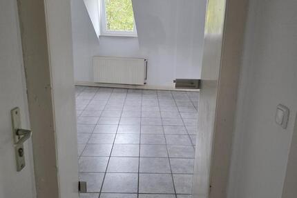 2-Zimmer-Dachgedchosswohnung in Mönchengladbach-Gladbach 1 zimmer