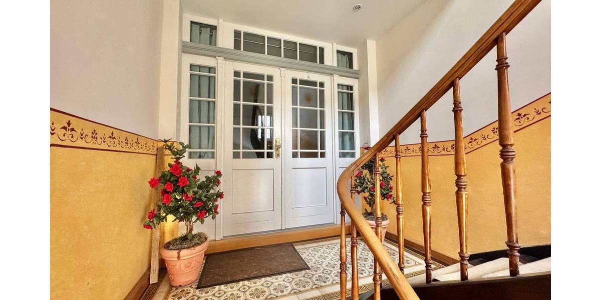 Etagenwohnung Stuttgart Mitte - 5 Zimmer, 130 m&sup2;, 2.700&euro; | Angebot:23987384