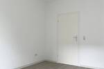 NEU*NEU*NEU!! Frisch RENOVIERTE 2-Zimmer-Wohnung mit neuem Tageslichtbad und Balkon