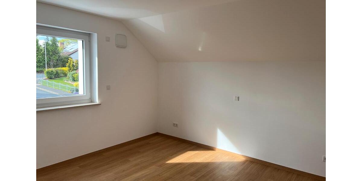 Maisonettenwohnung Adelsdorf - 3 Zimmer, 94 m&sup2;, 1.300&euro; | Angebot:26660349
