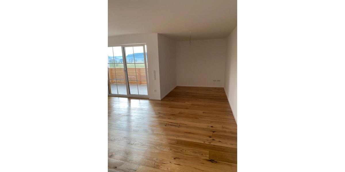 Etagenwohnung Eiselfing - 3 Zimmer, 90 m&sup2;, 1.000&euro; | Angebot:25266220