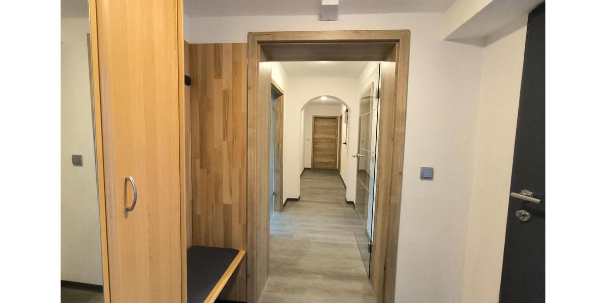 Wohnen auf Zeit Vilsbiburg - 4 Zimmer, 123 m&sup2;, 645&euro; | Angebot:26585826