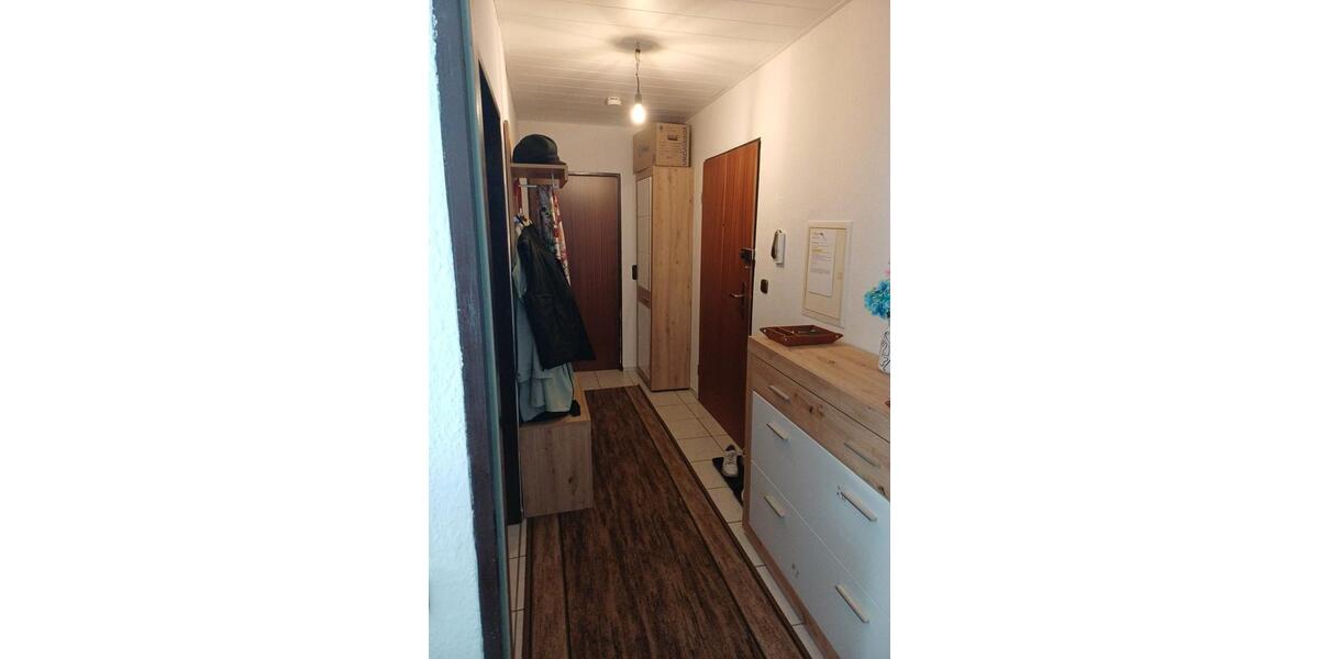 Erdgeschoßwohnung Seelze - 2 Zimmer, 65 m&sup2;, 600&euro; | Angebot:26050389