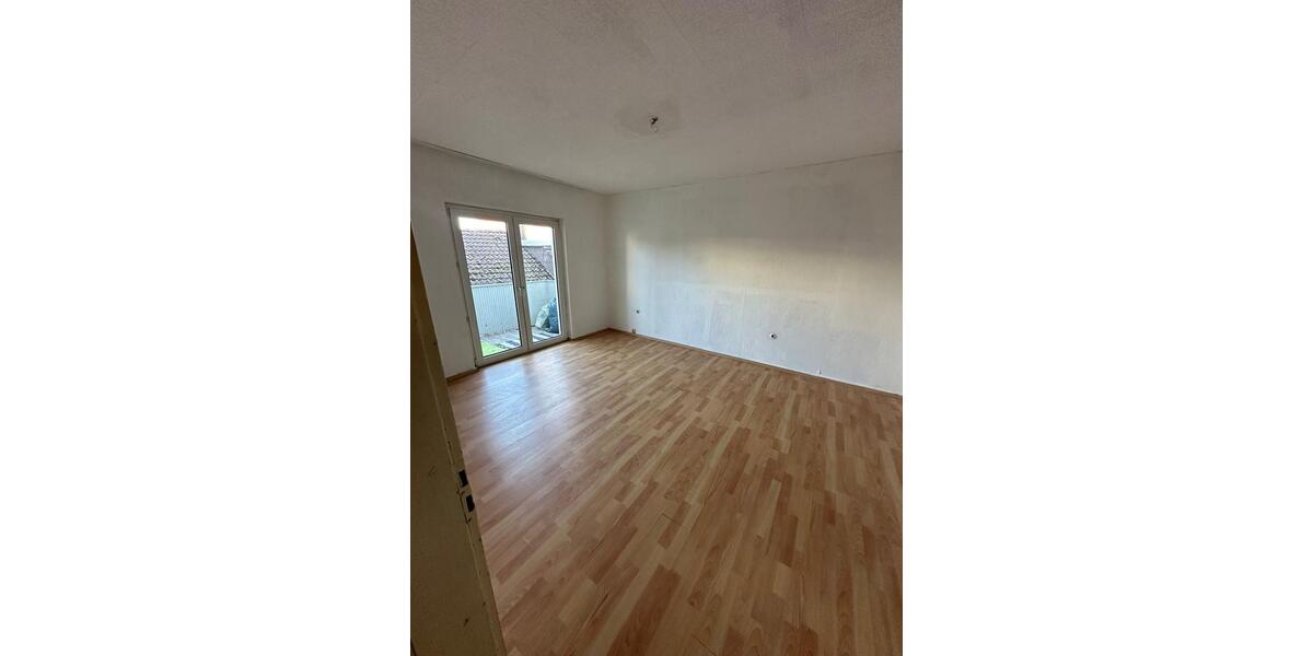 Erdgeschoßwohnung Pirmasens Niedersimten - 3 Zimmer, 67 m&sup2;, 490&euro; | Angebot:19784956