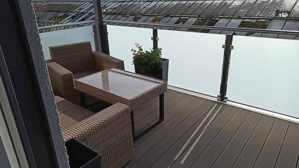 Sehr schöne moderne 4-Zi.-Whg., 1. OG, sonniger Blk., Gäste-WC 4 zimmer