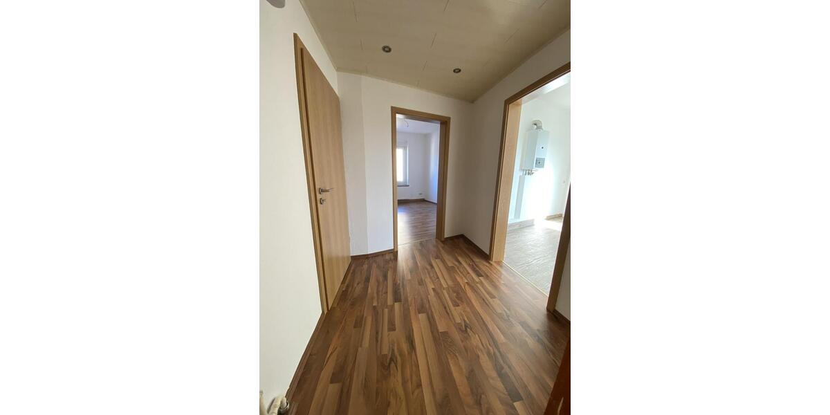 Etagenwohnung Altenburg - 4 Zimmer, 100 m&sup2;, 510&euro; | Angebot:25964643