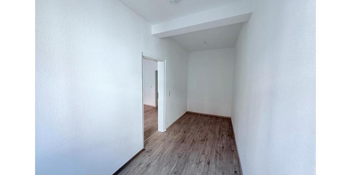 Etagenwohnung Stadtroda - 3 Zimmer, 75 m&sup2;, 560&euro; | Angebot:24939896