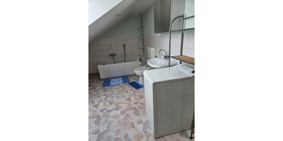 Dachgeschoßwohnung Bautzen - 2 Zimmer, 64 m&sup2;, 400&euro; | Angebot:25613078