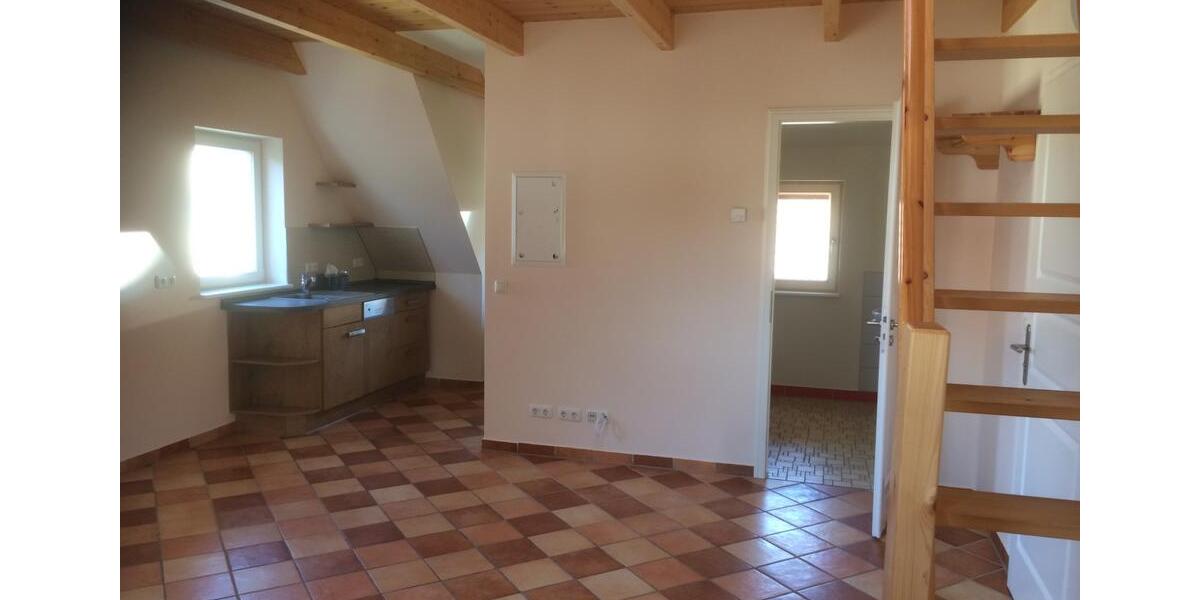 Nachmieter: 1,5 WE1.1 KH-FH - EBK, FB-Heizung, Spitzboden, Garten 1.5 zimmer