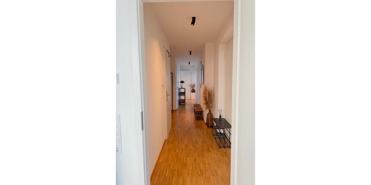 Wohnen auf Zeit Dresden Neustadt - 3.5 Zimmer, 130 m&sup2;, 2.250&euro; | Angebot:26556331