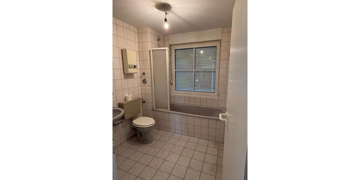 Hochparterre Remscheid Remscheid-Süd - 3 Zimmer, 75 m&sup2;, 750&euro; | Angebot:26705022