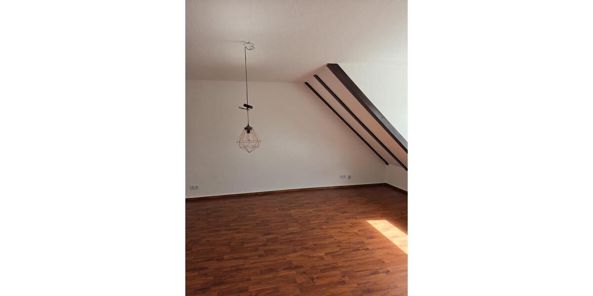 Dachgeschoßwohnung Dreieich - 2 Zimmer, 60 m&sup2;, 680&euro; | Angebot:26260766
