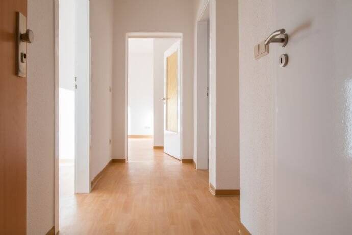 Etagenwohnung Oschatz Zschöllau - 3 Zimmer, 60 m&sup2;, 340&euro; | Angebot:25665987