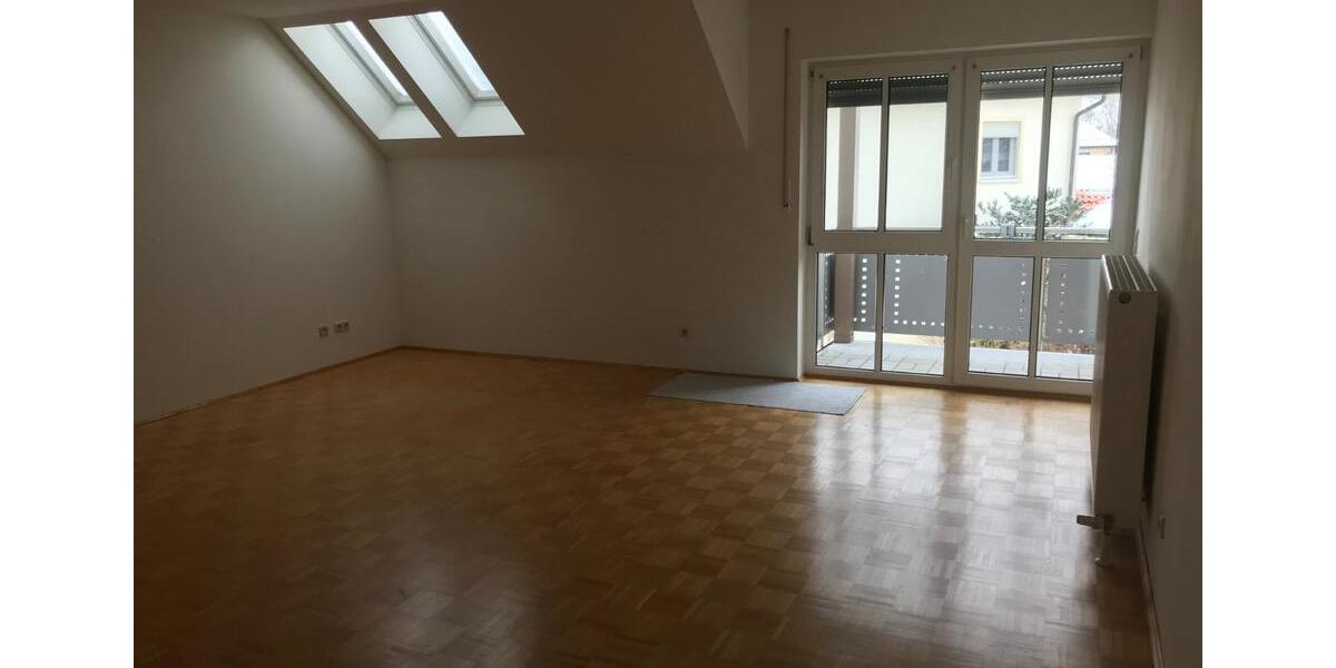 Hochparterre Straubing - 3 Zimmer, 85 m&sup2;, 810&euro; | Angebot:26664500