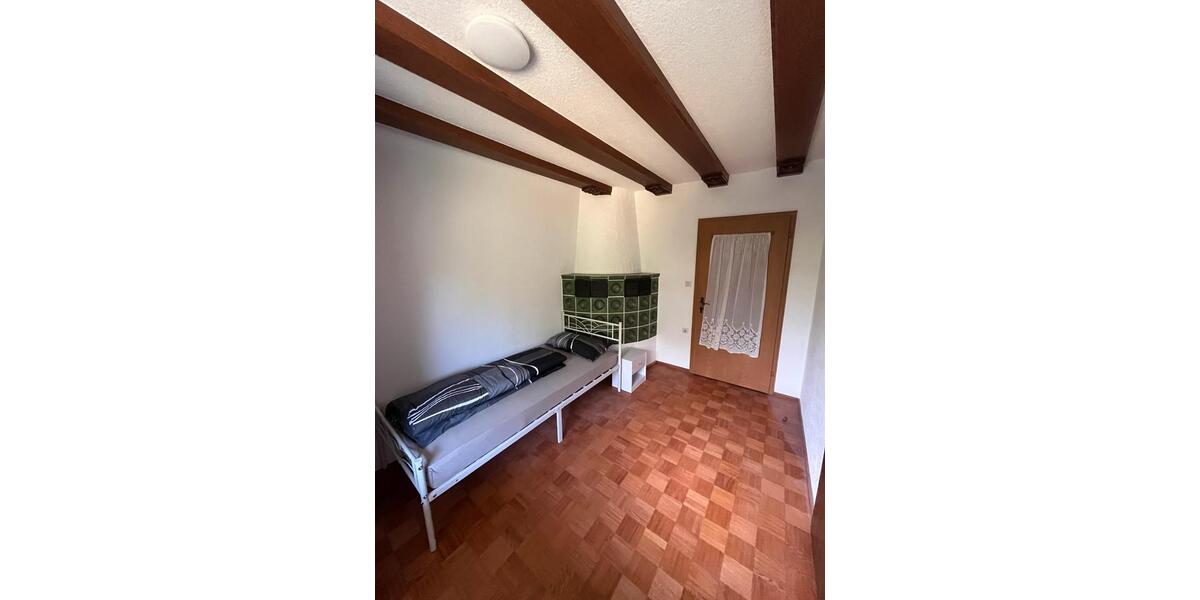 Etagenwohnung Neuburg an der Kammel - 4 Zimmer, 106 m&sup2;, 380&euro; | Angebot:24310832