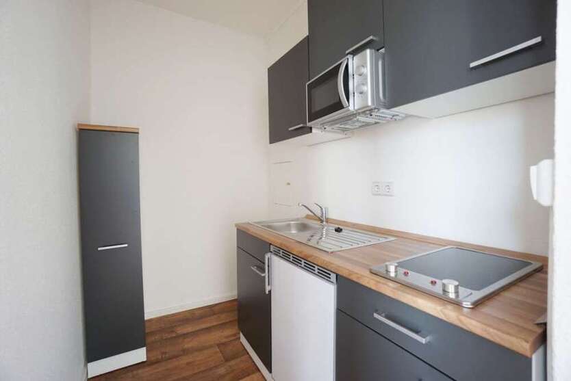 Wohnung zum Mieten in Plauen 212,29 € 35.8 m²