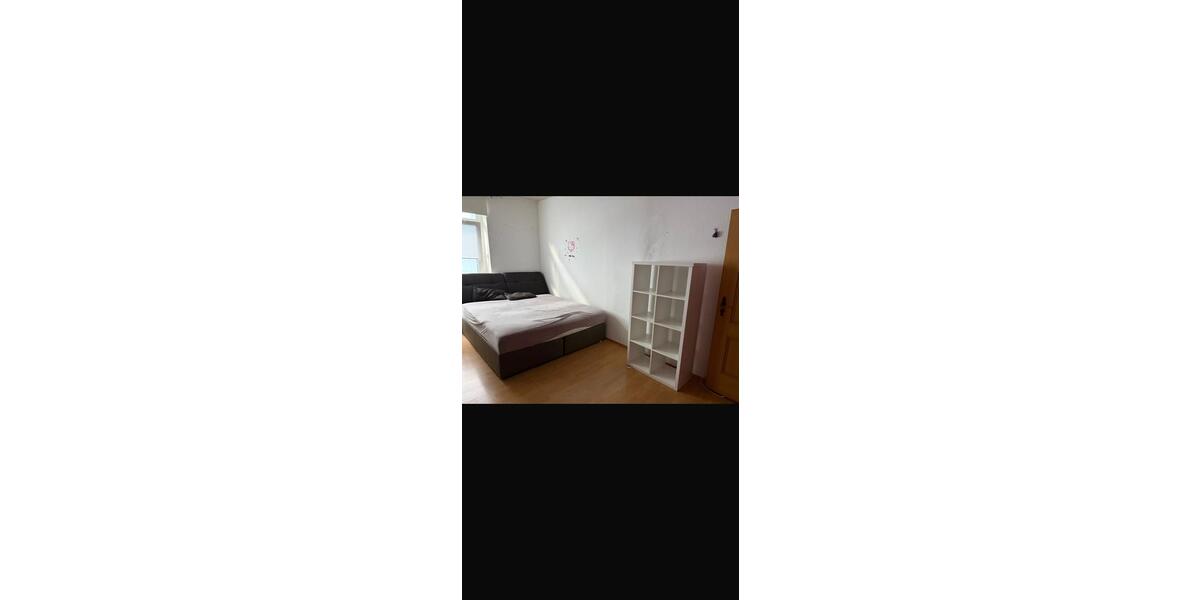 Etagenwohnung Wuppertal Elberfeld - 3 Zimmer, 90 m&sup2;, 960&euro; | Angebot:26697886