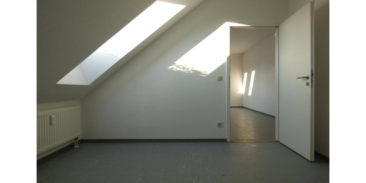 Dachgeschoßwohnung Bad Freienwalde (Oder) - 1 Zimmer, 67 m&sup2;, 503&euro; | Angebot:23449082