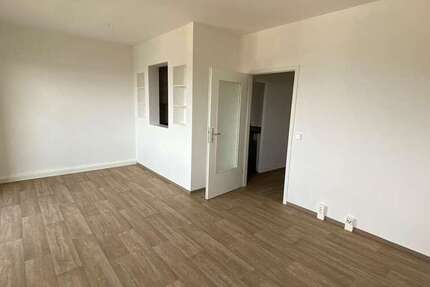 Wohnung zum Mieten in Suhl 278,53 € 54.46 m²
