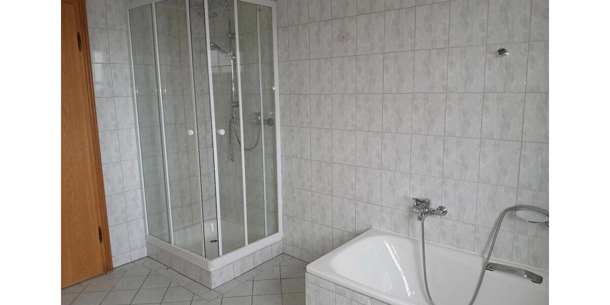 Einfamilienhaus Reisbach Englmannsberg - 7 Zimmer, 200 m&sup2;, 1.550&euro; | Angebot:25675541