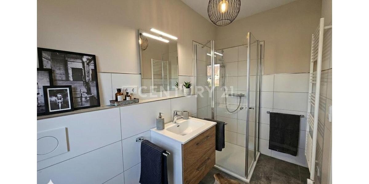 Doppelhaushälfte Rodewald - 4 Zimmer, 129 m&sup2;, 1.300&euro; | Angebot:24652069