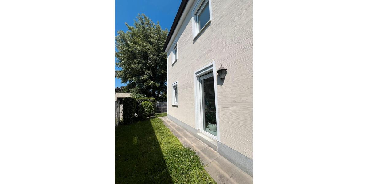 Neuwertige Doppelhaushälfte in Altötting Zentrum- 85 m²-mitGarten 4 zimmer