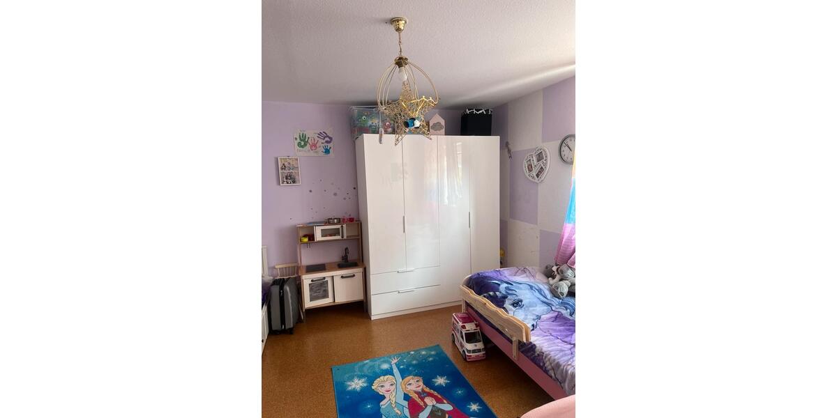 Etagenwohnung Pirmasens Fehrbach - 3 Zimmer, 91 m&sup2;, 700&euro; | Angebot:26120713