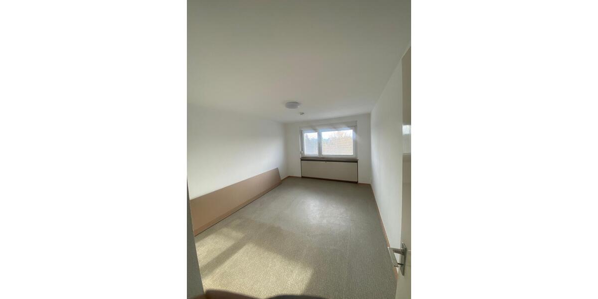 Wohnen auf Zeit Karlsruhe Hagsfeld - 1 Zimmer, 15 m&sup2;, 520&euro; | Angebot:26237680