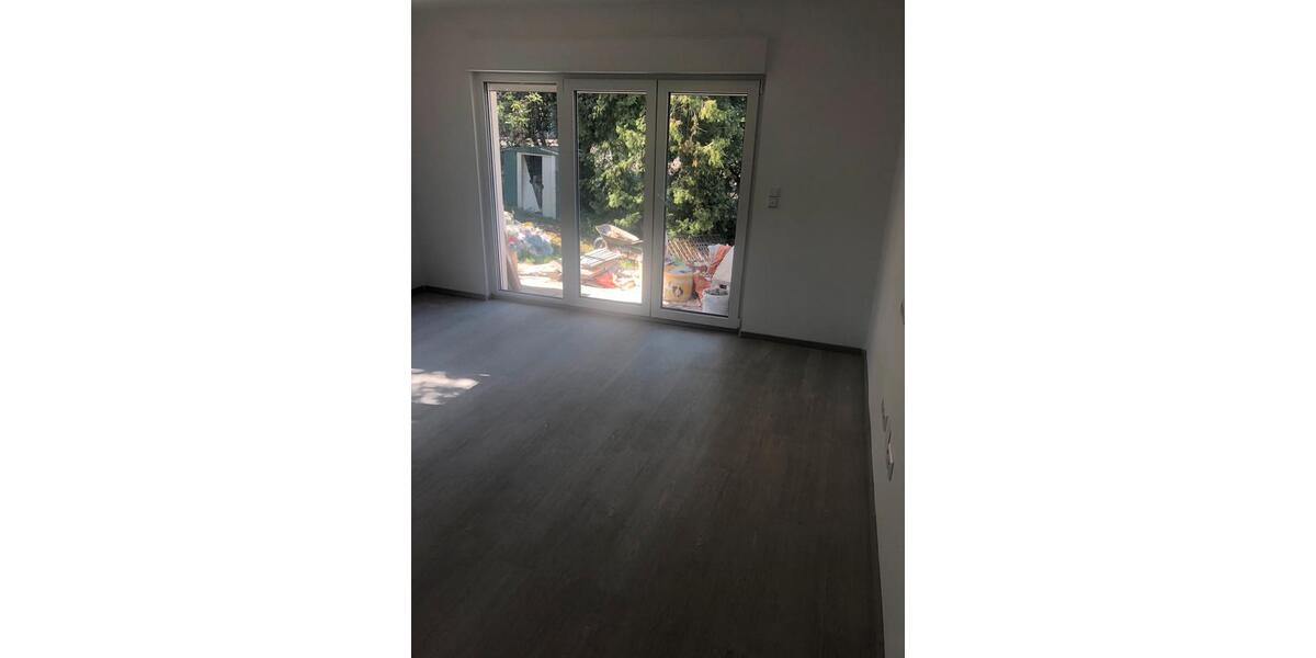 Erdgeschoßwohnung Pforzheim - 3 Zimmer, 89 m&sup2;, 1.100&euro; | Angebot:26567991
