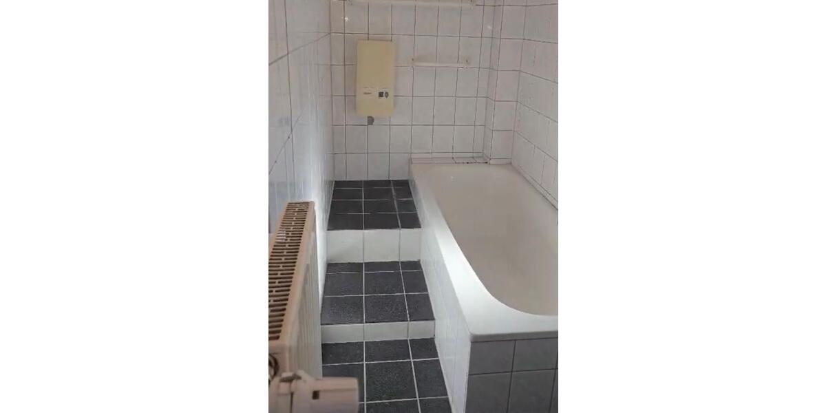 Hochparterre Gießen Wieseck - 3 Zimmer, 90 m&sup2;, 1.300&euro; | Angebot:26558022