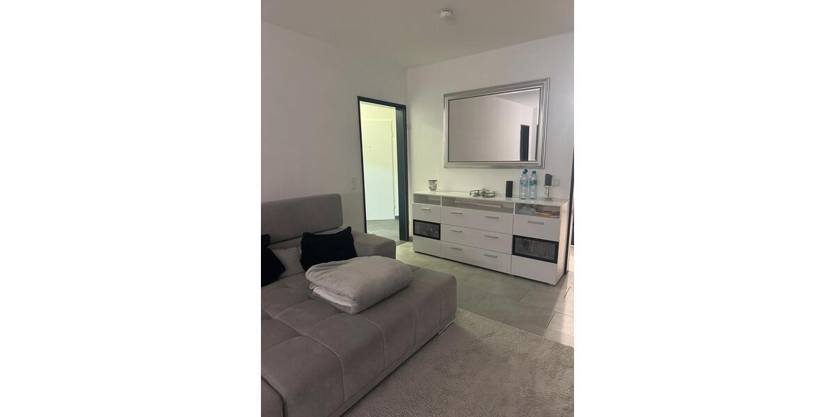 Wohnung zur Miete Erdgeschoss mit Garten ! 2.5 zimmer