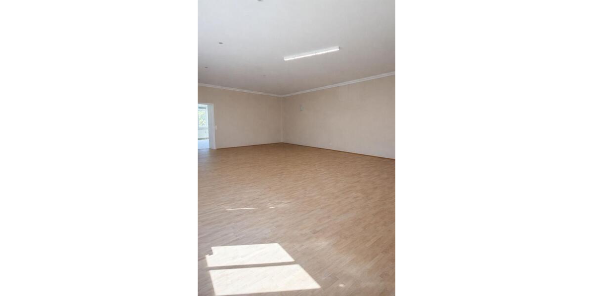 Etagenwohnung Bad Harzburg - 4 Zimmer, 160 m&sup2;, 1.600&euro; | Angebot:26125177