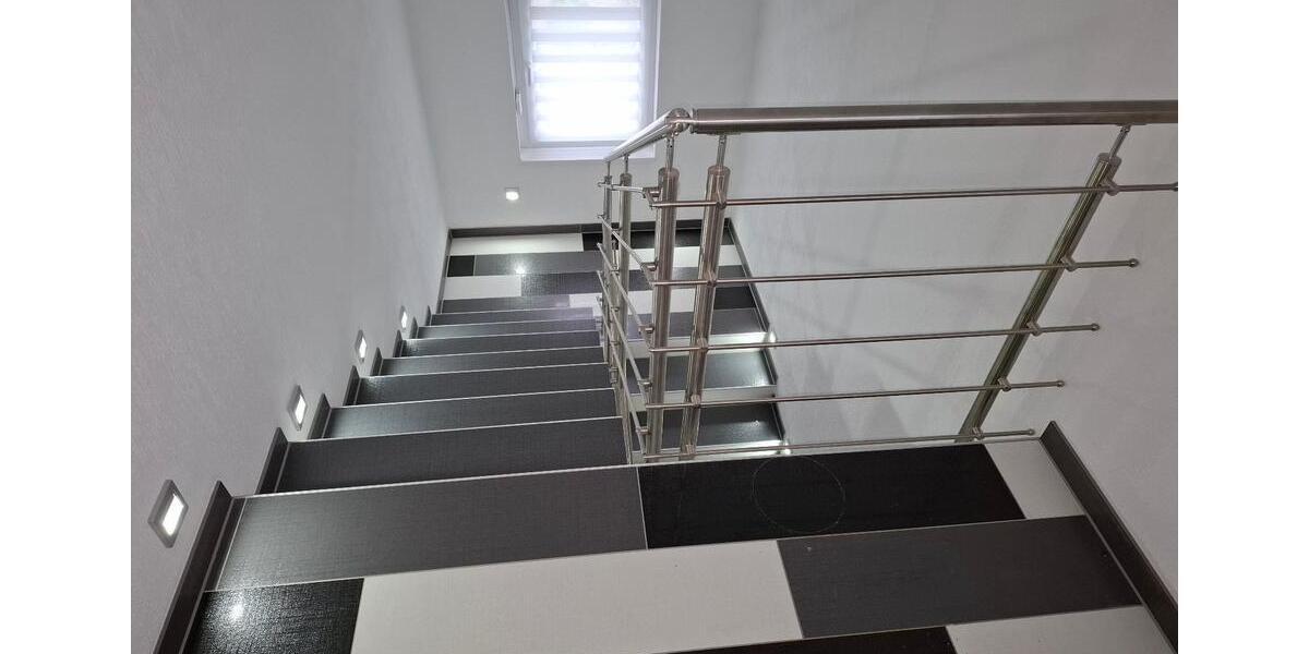 Dachgeschoßwohnung Saarbrücken Neue Bremm - 4 Zimmer, 84 m&sup2;, 840&euro; | Angebot:25331927