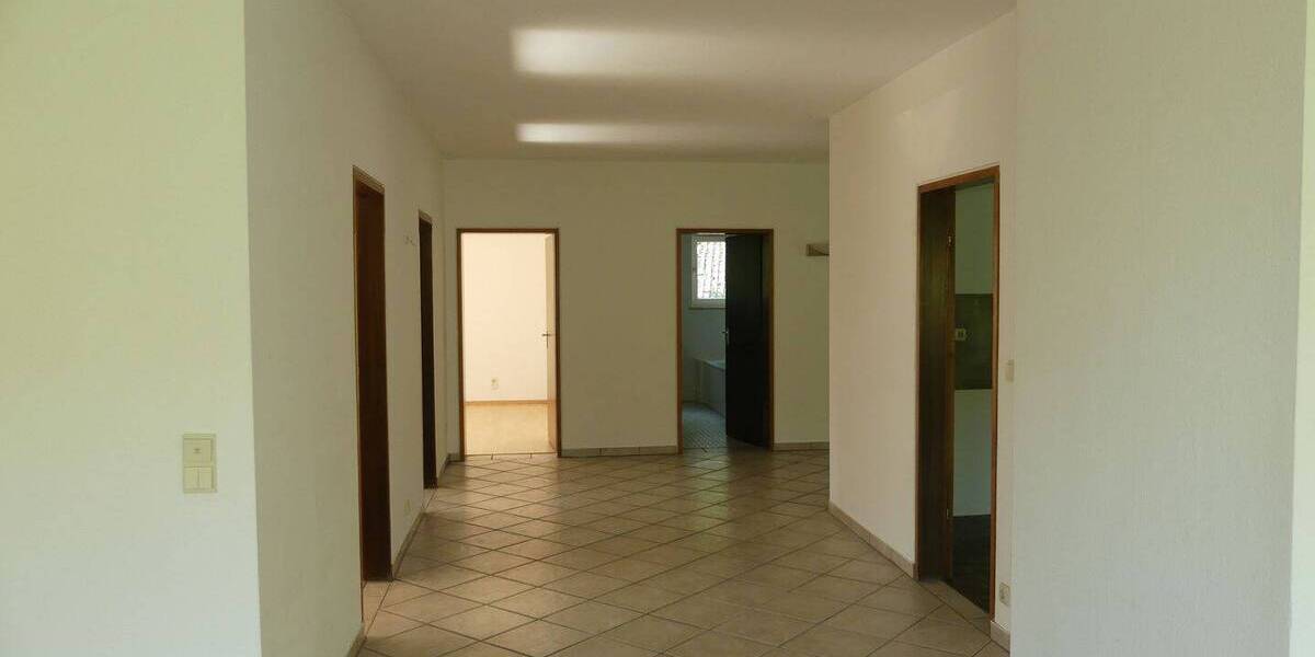 Etagenwohnung Forchheim - 4 Zimmer, 130 m&sup2;, 1.299&euro; | Angebot:26696418
