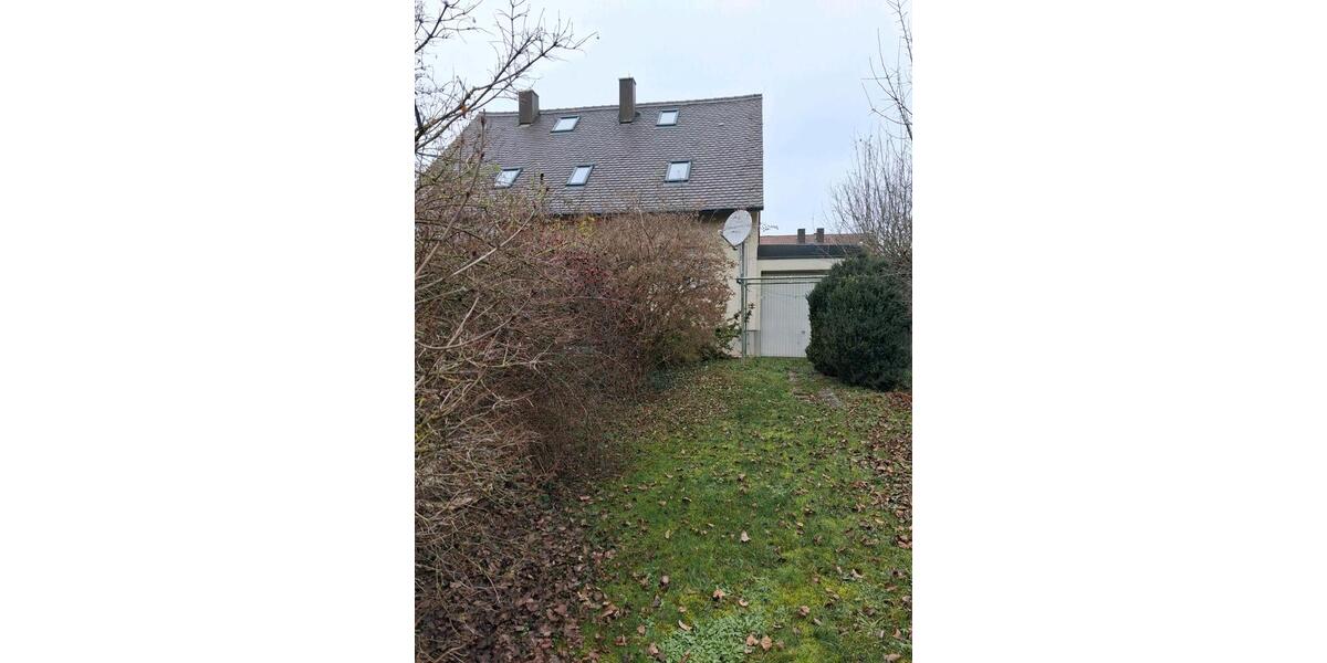 Erdgeschoßwohnung Ipsheim - 3 Zimmer, 74 m&sup2;, 950&euro; | Angebot:24551266