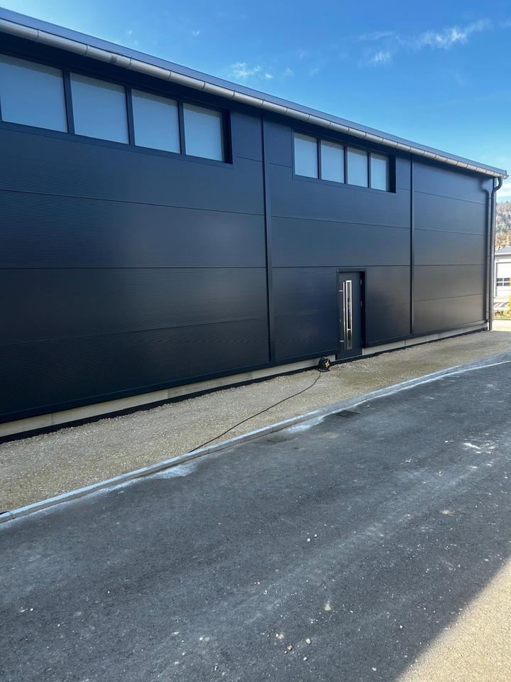 Stahlhalle-isoliert-