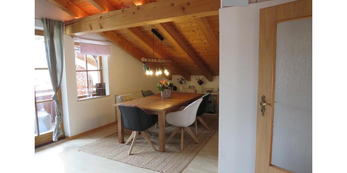 Dachgeschoßwohnung Mittenwald - 3 Zimmer, 80 m&sup2;, 990&euro; | Angebot:26638691