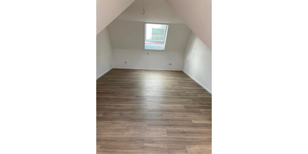 Maisonettenwohnung Baden-Baden Baden - 3.5 Zimmer, 98 m&sup2;, 1.300&euro; | Angebot:26689037