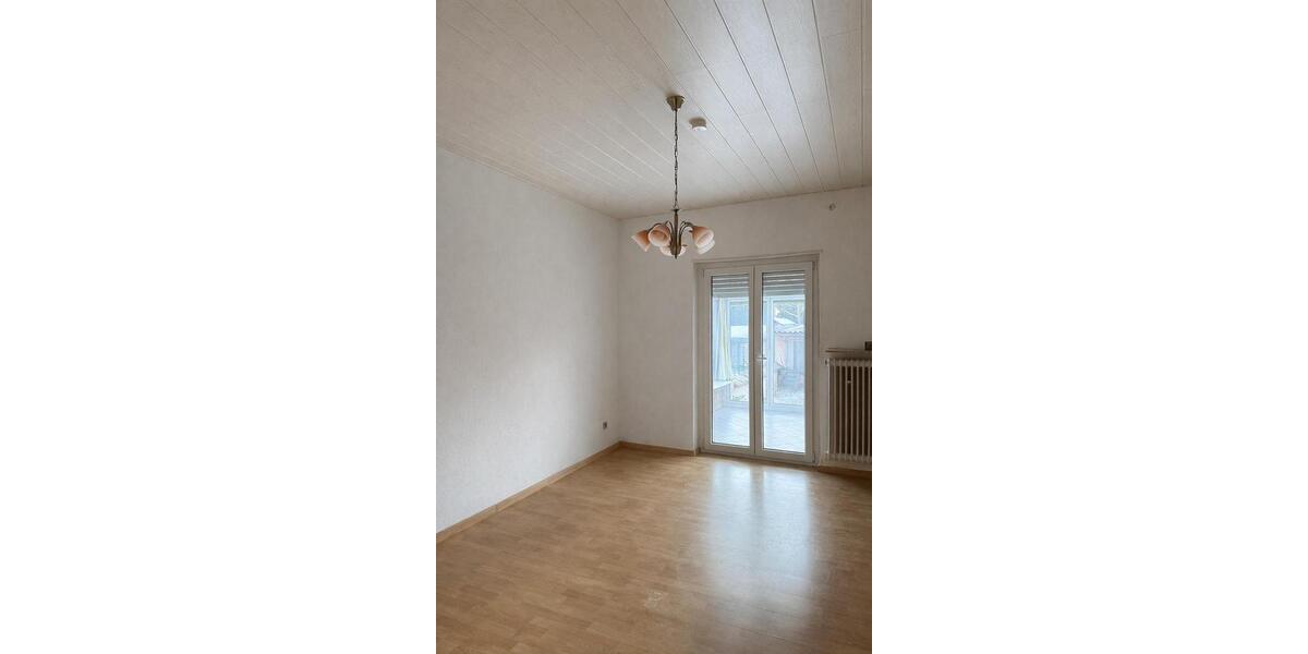 WG-Zimmer zu vermieten – 15 m² im Erdgeschoss mit Wintergarten 1 zimmer