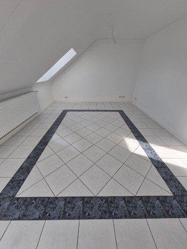 Dachgeschoßwohnung Völklingen - 5 Zimmer, 75 m&sup2;, 720&euro; | Angebot:26551291