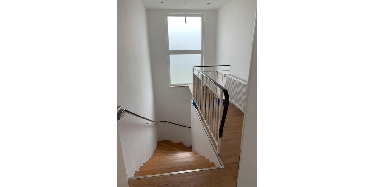 Schönes lichtdurchflutetes Einfamilienhaus zu vermieten 7 zimmer