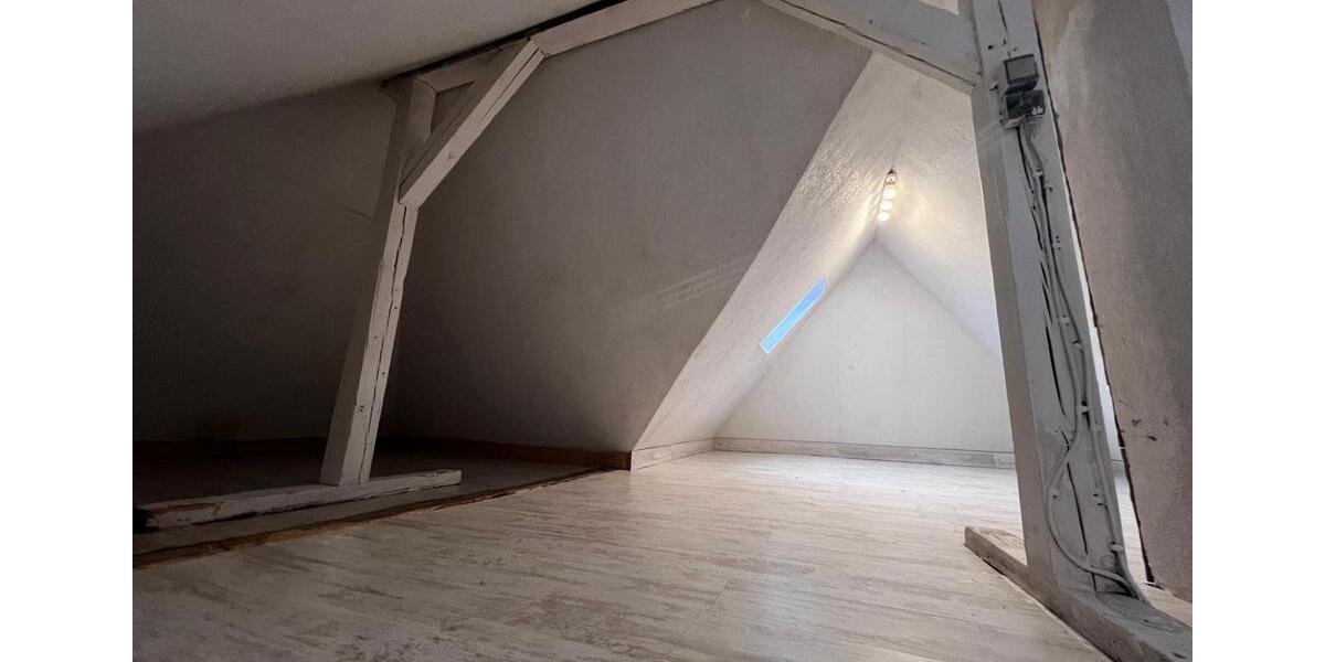 Dachgeschoßwohnung Celle - 3 Zimmer, 70 m&sup2;, 800&euro; | Angebot:24153565