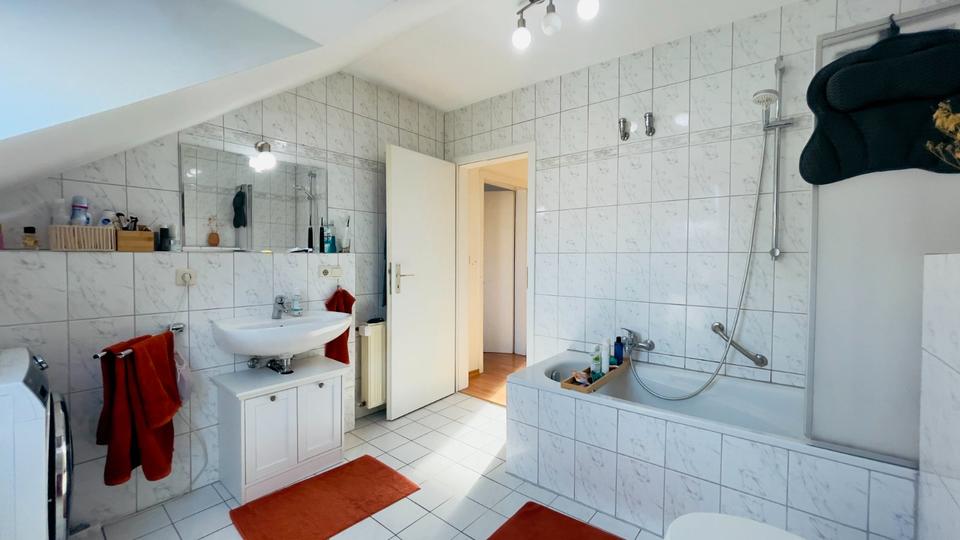 Dachgeschoßwohnung Dessau-Roßlau Roßlau - 2.5 Zimmer, 65 m&sup2;, 640&euro; | Angebot:26701999