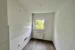 Geschmackvoll SANIERTE ERDGESCHOSSWOHNUNG mit flexiblem Grundriss und BALKON!! zimmer