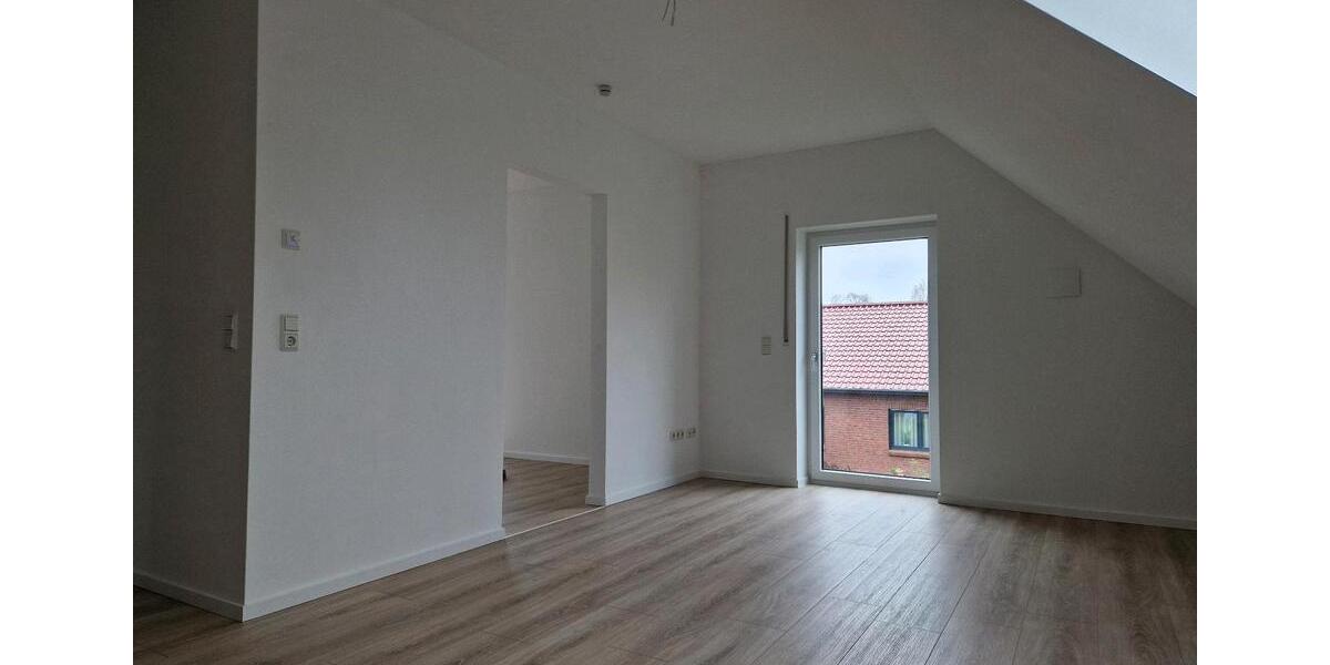 Dachgeschoßwohnung Moormerland - 3 Zimmer, 82 m&sup2;, 800&euro; | Angebot:24737782