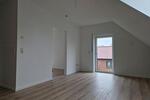 Dachgeschoßwohnung Moormerland - 3 Zimmer, 82 m&sup2;, 800&euro; | Angebot:24737782