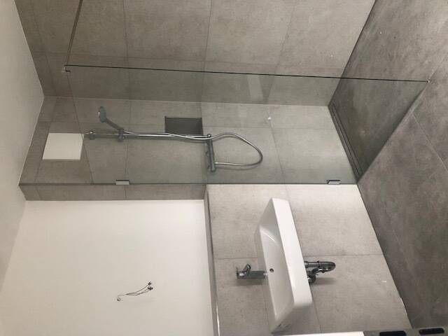 4 Zimmer Neubauwohnung ,Aufzug & Balkon 120 qm, 2.OG,mitte, bedingt barrierefrei 4 zimmer