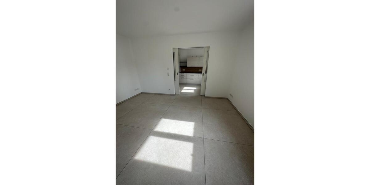 2 Raum Wohnung 66 m2 1 zimmer