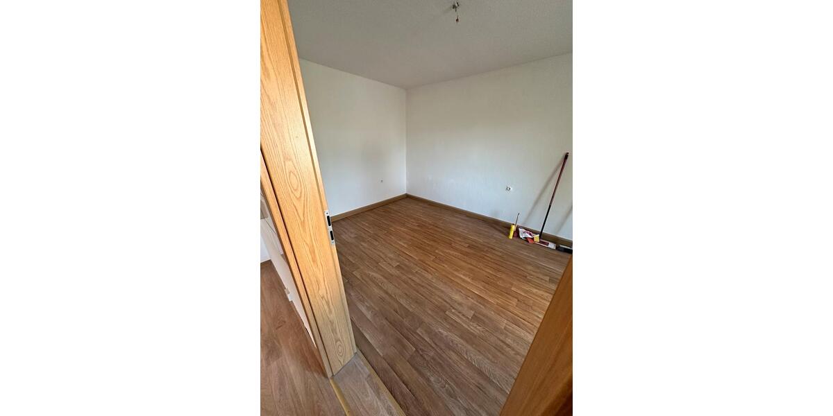 Erdgeschoßwohnung Finsterwalde - 3 Zimmer, 61 m&sup2;, 395&euro; | Angebot:26035786